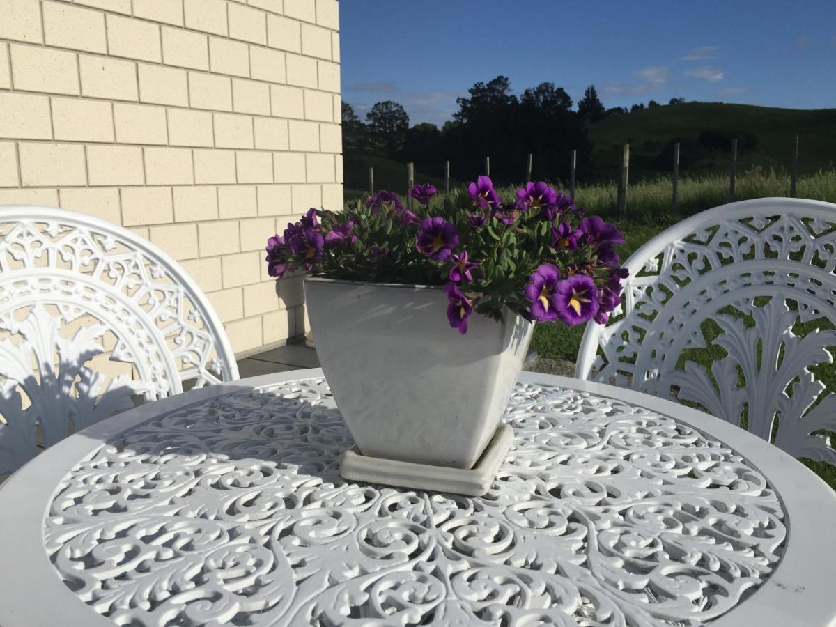 Veld View Bed And Breakfast Tuakau Exterior photo