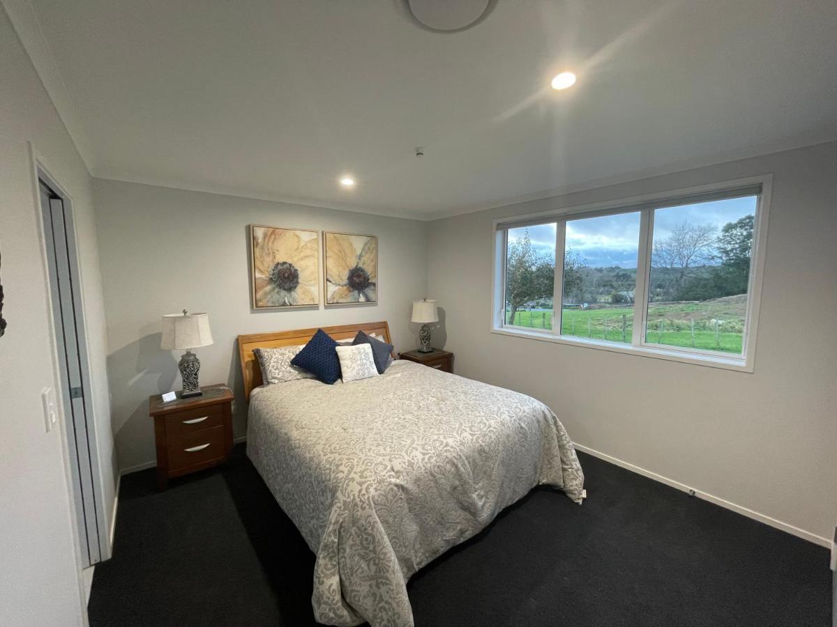 Veld View Bed And Breakfast Tuakau Exterior photo