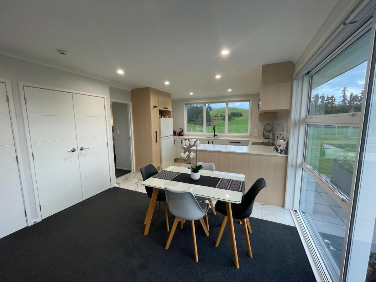 Veld View Bed And Breakfast Tuakau Exterior photo