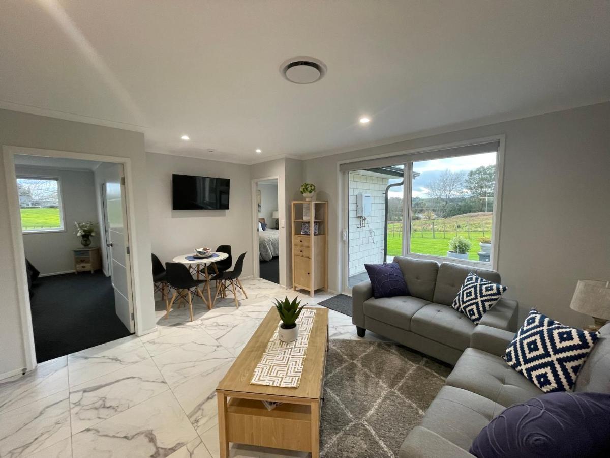 Veld View Bed And Breakfast Tuakau Exterior photo