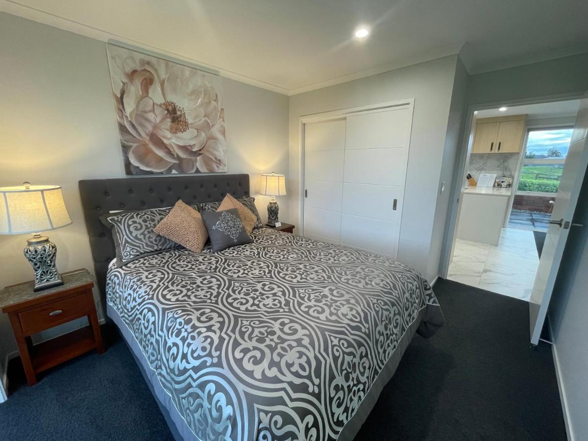 Veld View Bed And Breakfast Tuakau Exterior photo