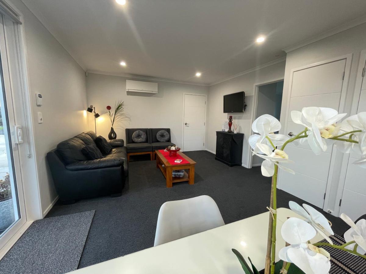 Veld View Bed And Breakfast Tuakau Exterior photo